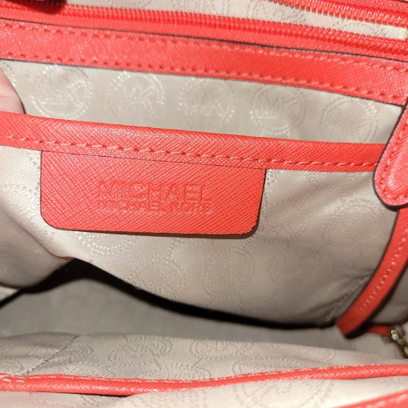 SOLD Authentic Michael Kors Sutton Large Red White Tan Leather Satchel - Picture 5 of 8